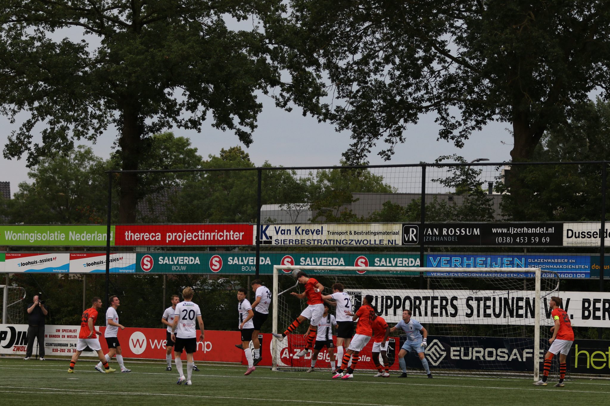 Berkum vóór rust onderuit tegen Sparta Nijkerk